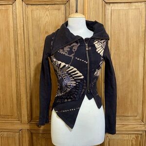 Unique asymmetrical zip up sweatshirt